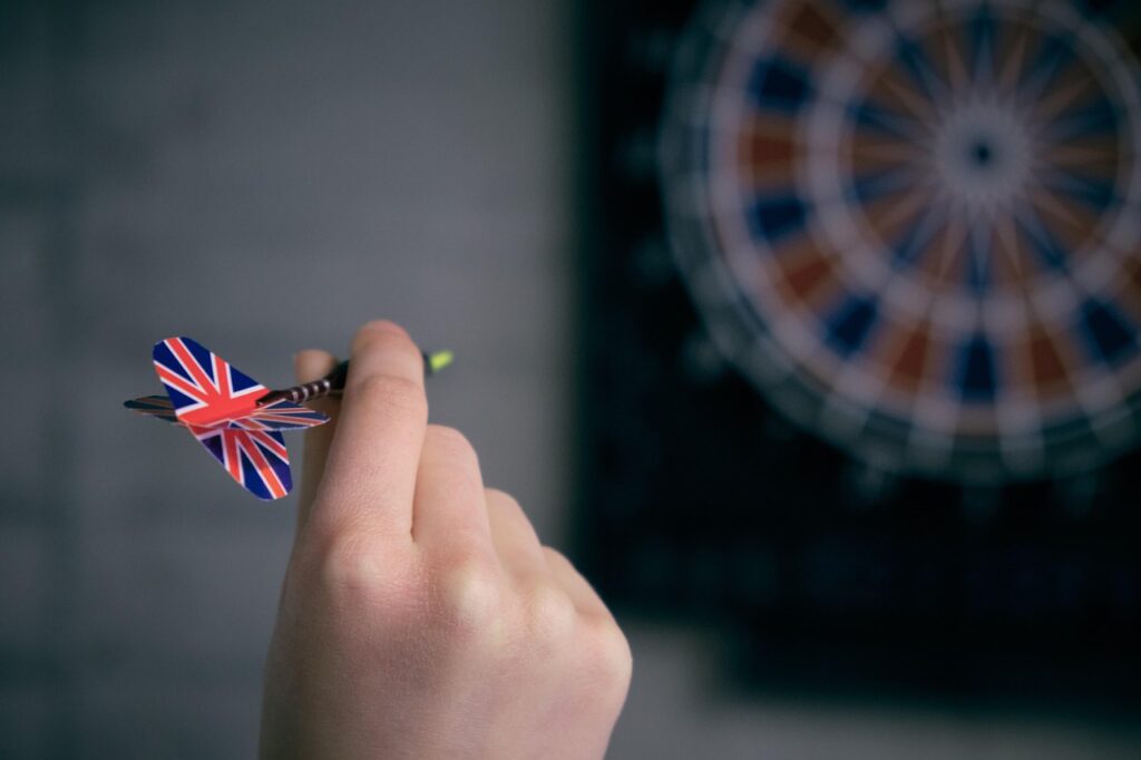 Every Throw Counts: The Role of Expected Value in Darts and How It Applies to Casino Bets